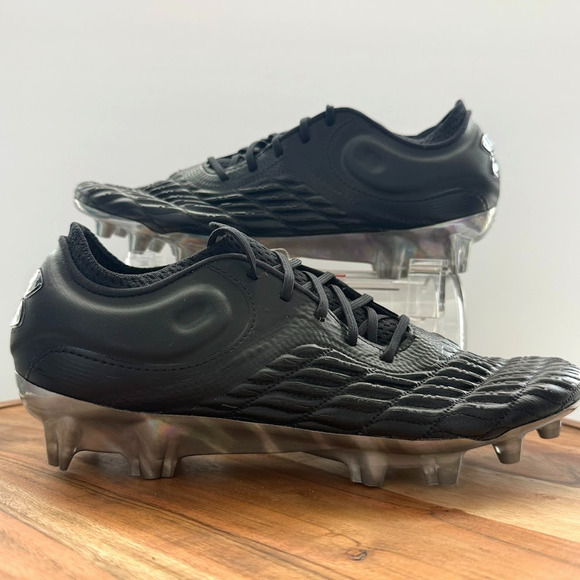 Under Armour Magnetico Soccer Cleats Elite 3 FG Wmns 9 Black 3027746-001 New - Picture 1 of 10